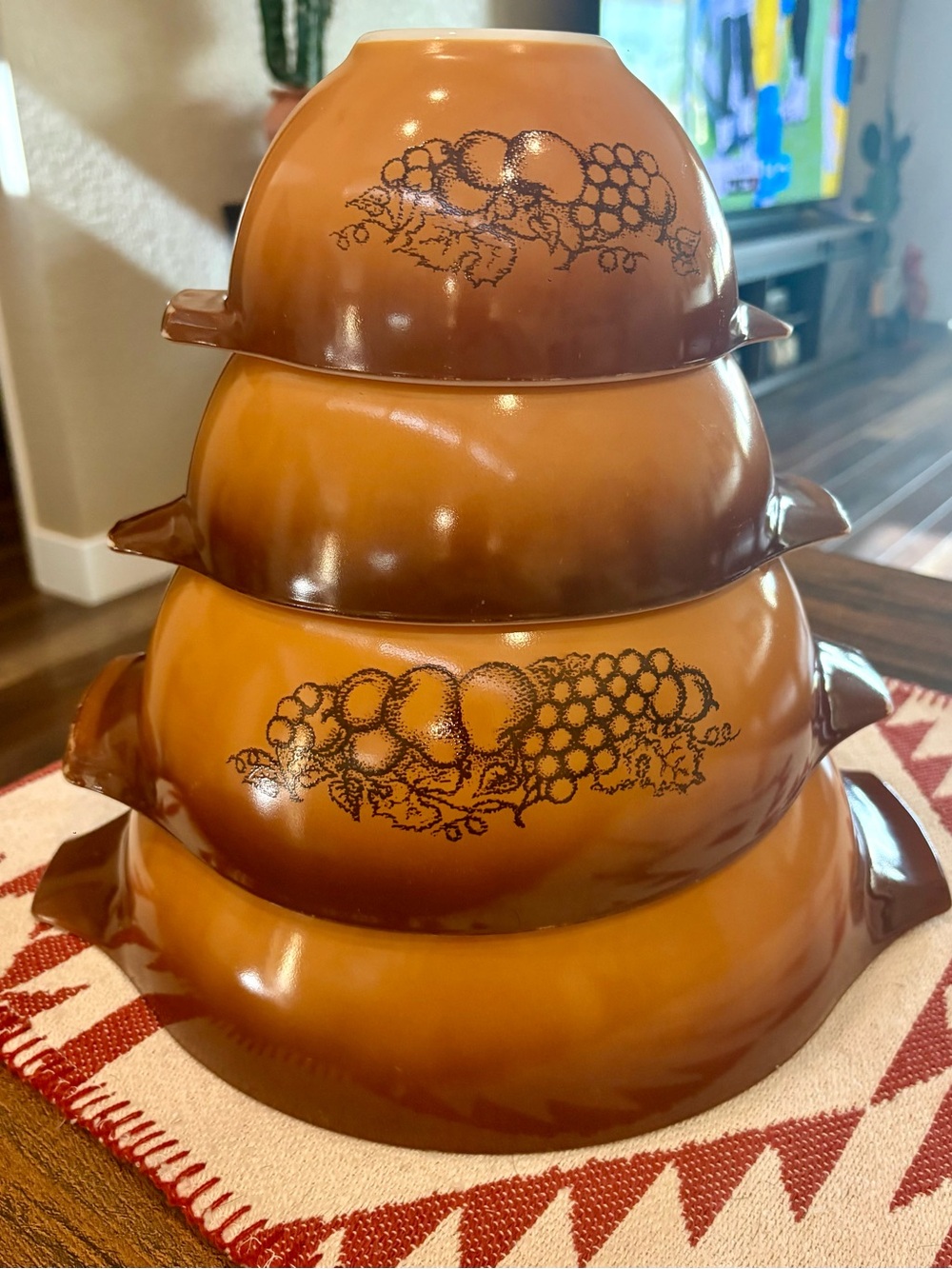 Pyrex Autumn Harvest/Old Orchard Nesting Mixing Bowl Set with Fruit Motif